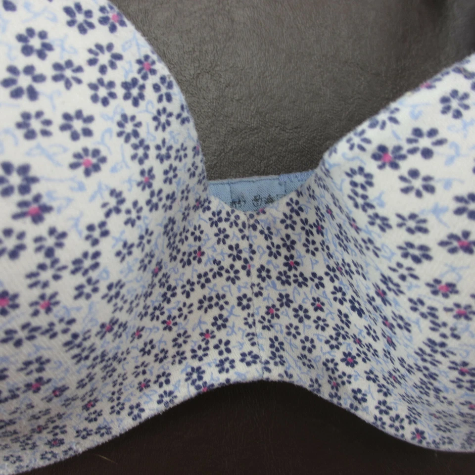 Sujetador apenas There 34B púrpura acolchado con aros cierre ajustable trasero Foto 3 de 4