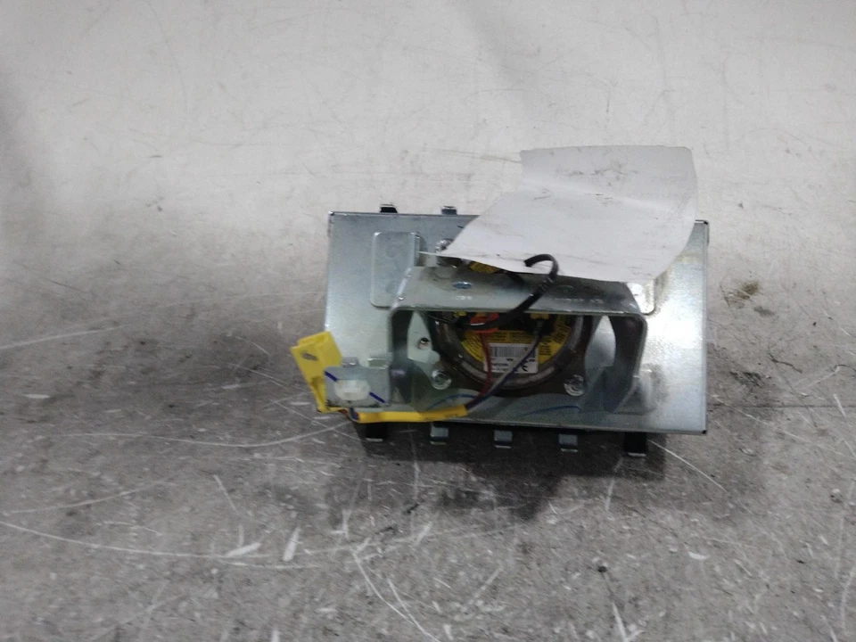 Used Right Instrument Panel Air Bag fits: 2015 Subaru Legacy passenger dash Righ Foto 2 de 4