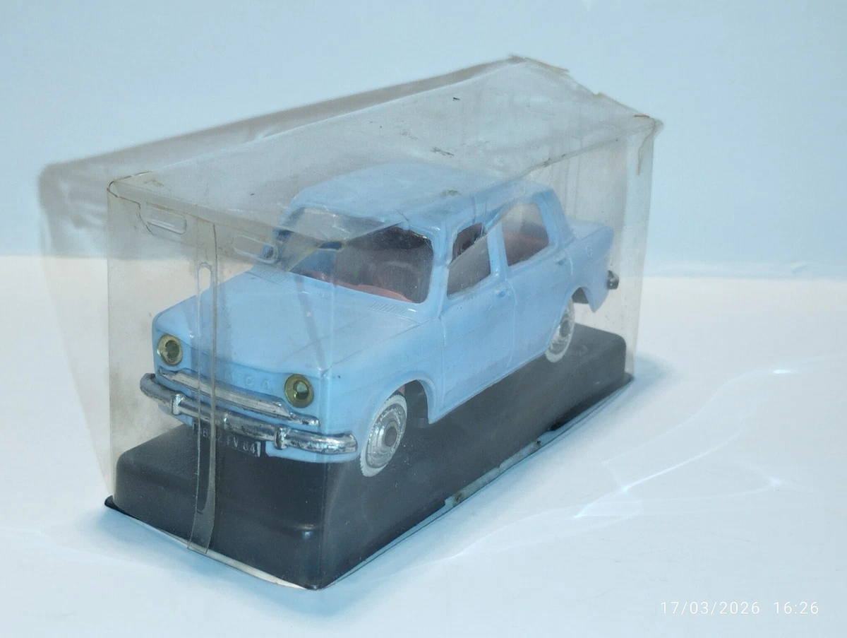 La Simca Versailles en miniature de Norev au 1/43e