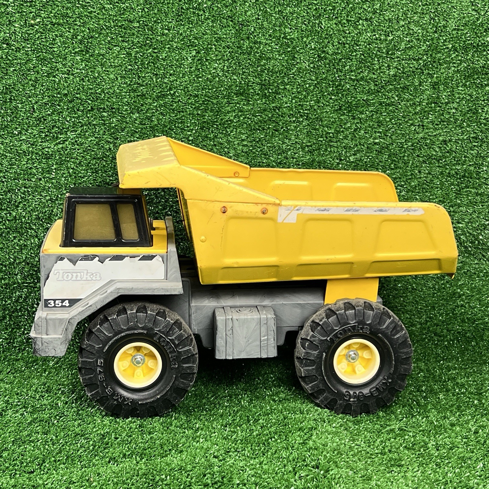 Hasbro 1999 TONKA Pressed Steel 16