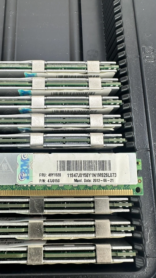 IBM Samsung 1x 16GB 2Rx4 PC3L-10600R DDR3 1333 MHz 1.35V VLP ECC Reg Memory RAM - Image 3 of 4