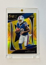 2021 Panini Select - 2022 Xrc Prizm James Cook #408 Gold Prizm /10 (RC)