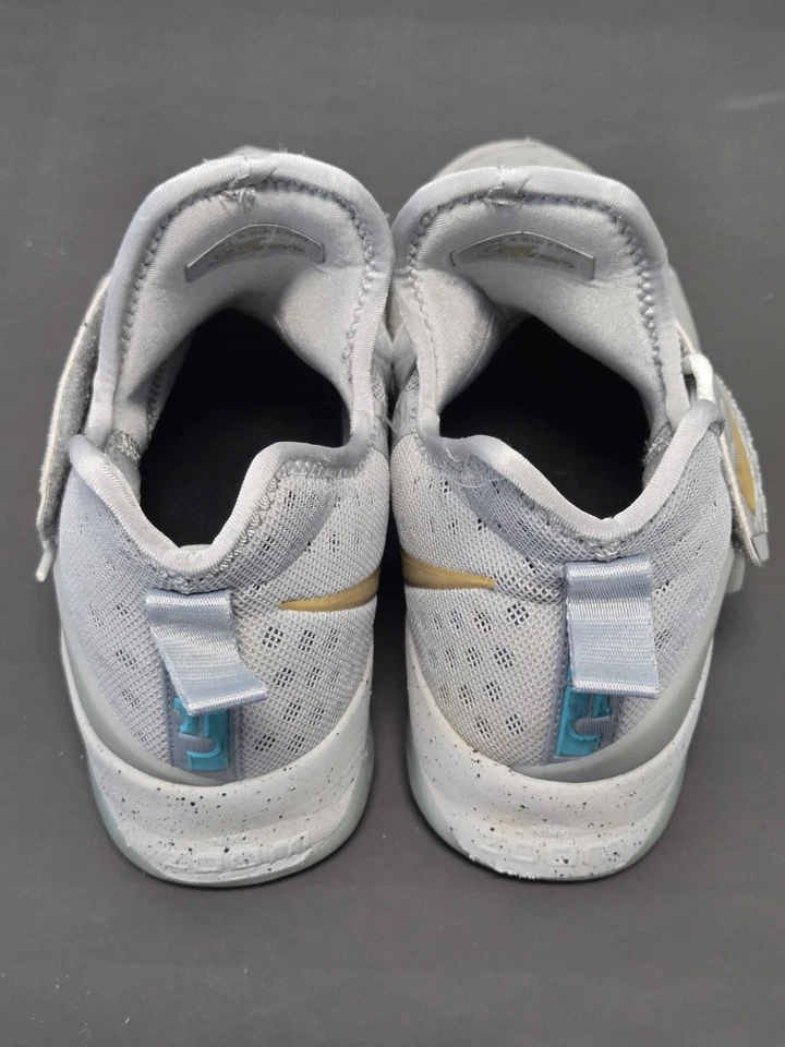 Nike LeBron XIV 14 Plata Tenis Zapatos 852405-066 Para hombres Talla 8 A Niño De AKRON Foto 4 de 4