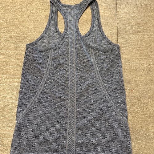 Lululemonn Swiftly Tech Racerback in Heathered Denim Blue Size 8 - Picture 1 of 2