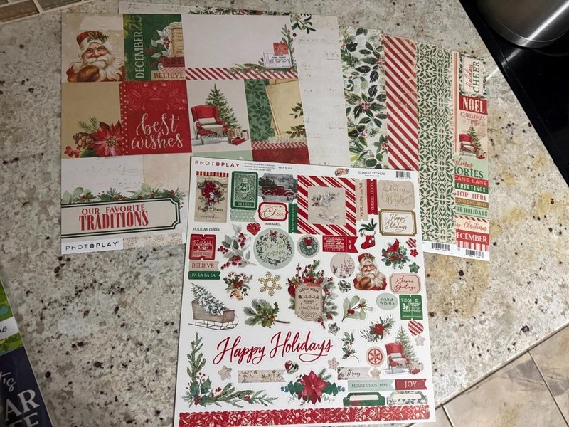 NIP PhotoPlay 12" x 12" Scrapbook Kit HOLIDAY CHARM
