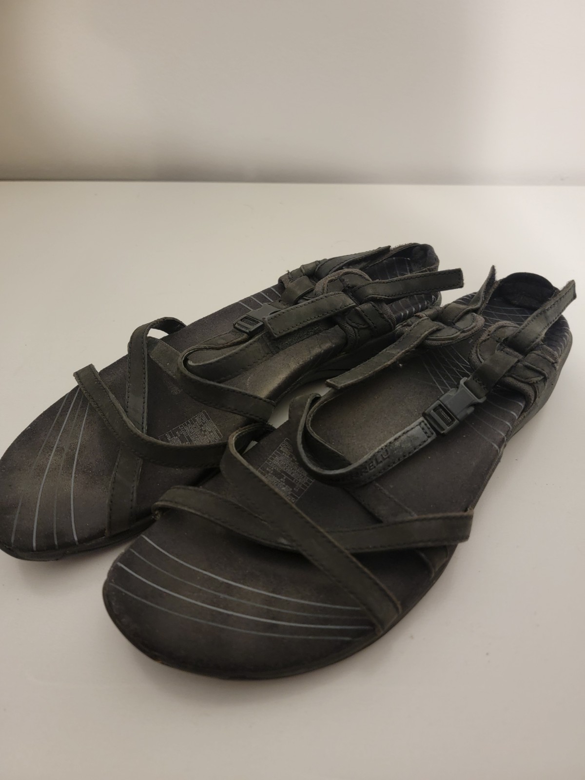 Women's Merrel Sandles Size 10