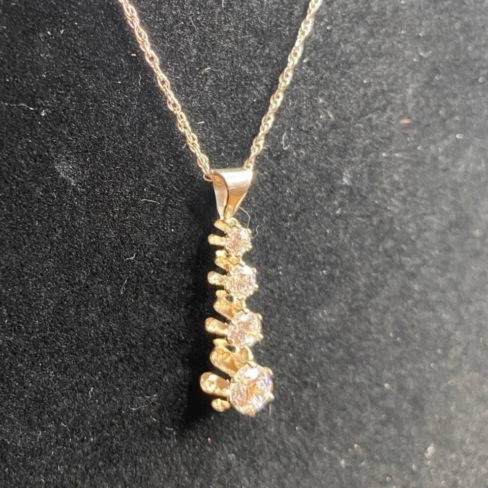 Elegante Collar Dimonique DQ de Plata de Ley 925 de 18" con Penda de Circonitas Cúbicas Foto 4 de 4