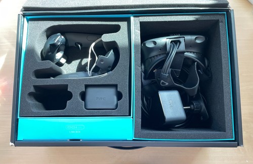 HTC Vive Virtual Reality Headset System - No Head Set (142) - Picture 5 of 11