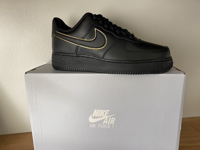 nike air force 1 black gold