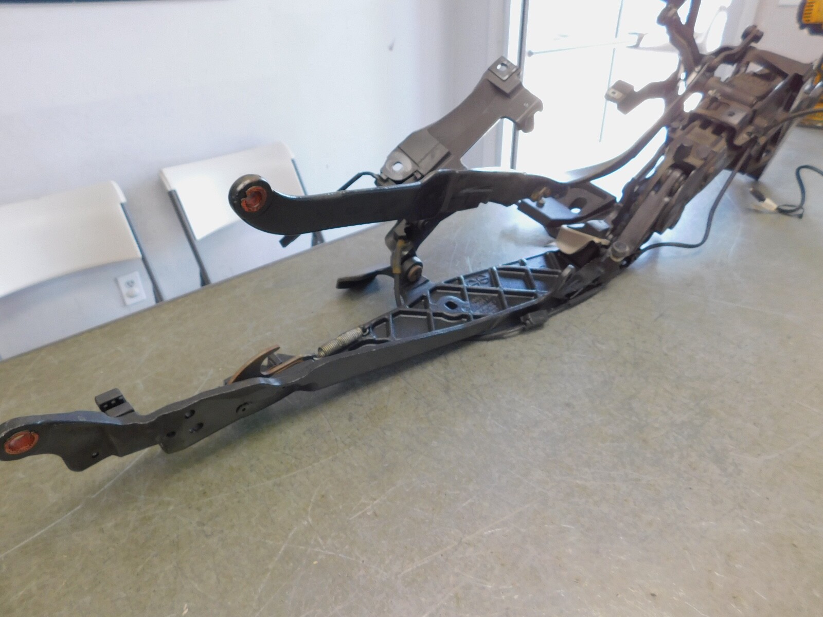 Picture 4 of 9