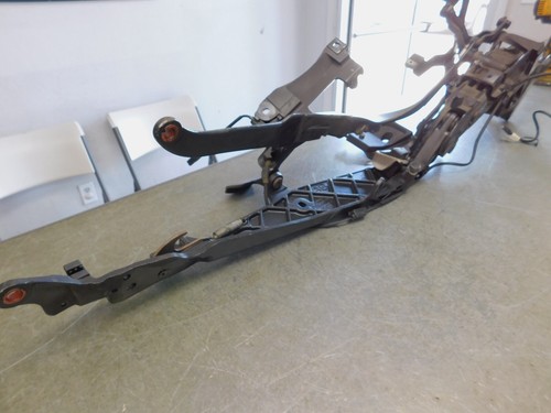 R230 SL550 SL500 SL600 CONVERTIBLE HARDTOP TOP BRACKET PILLAR 12040060500 RIGHT - Picture 4 of 9