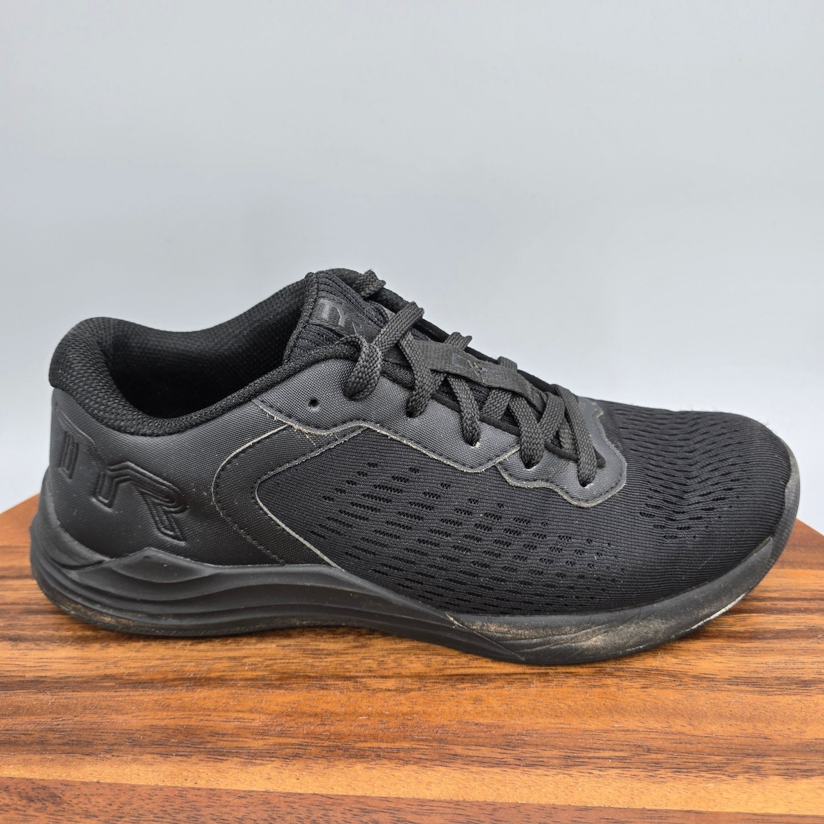 TYR CXT-1 Trainer Training Shoes Mens 8.5 / Womens 10 Athletic Gym Sneakers Amazon.com | TYR CXT-1 Training Shoes Unisex - High  main image 4