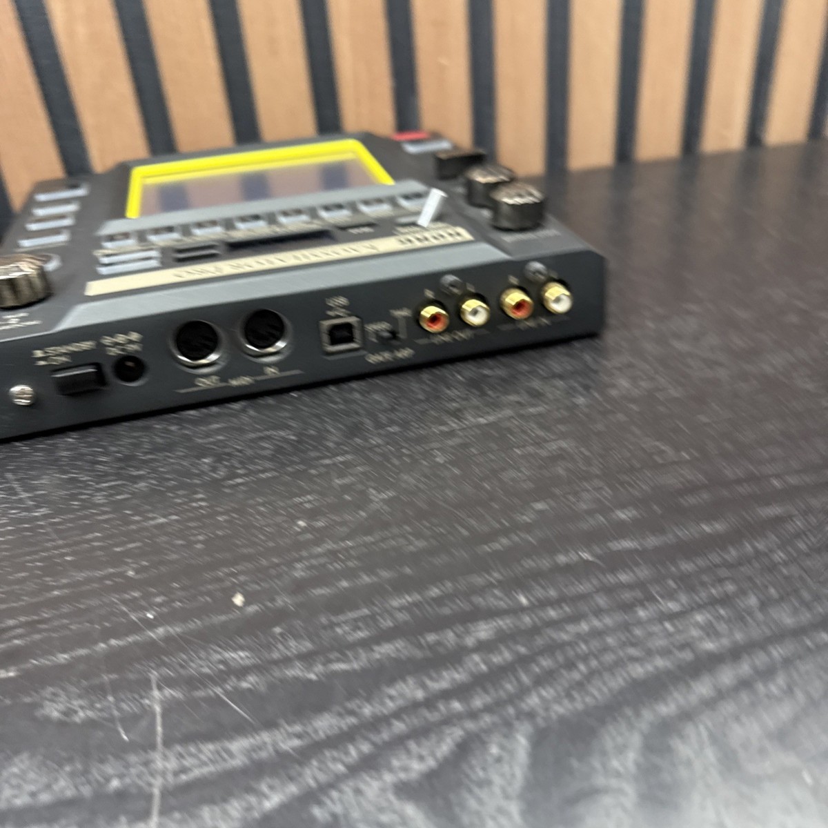Korg KO-1PRO Kaossilator Pro Dynamic Phrase Synthesizer/Loop