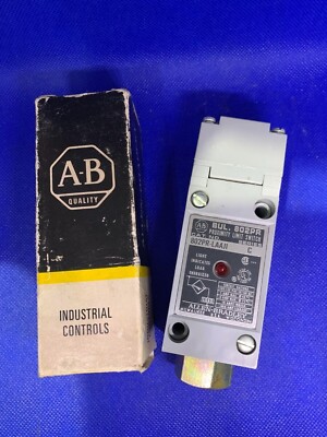 AB Industrial Controls 802PR-LAAJ1 Proximity Switch