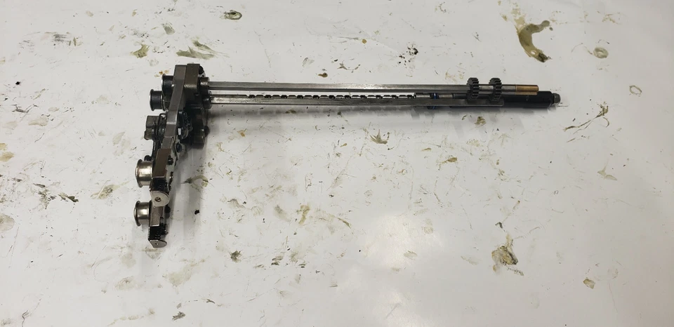 Conjunto de afilador de soporte de engranaje inferior Eastman 637C10-26 629X máquina de corte Foto 3 de 4