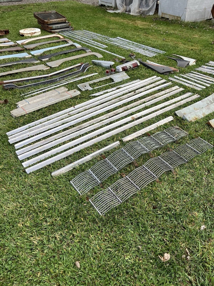 LEER DESCRIPCIÓN 1958 1959 1960 Lincoln Fender Falda Par Continental Trim PIEZAS Foto 3 de 4