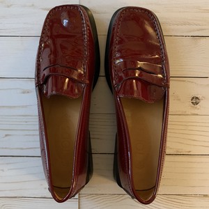 maroon patent leather shoes