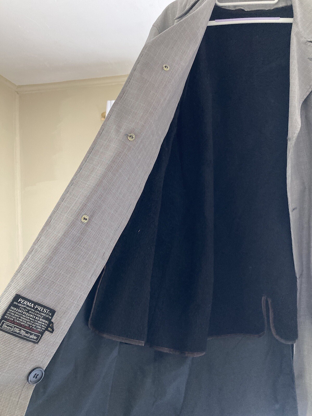 Sears offwhite plaid check pattern houndstooth ra… - image 3