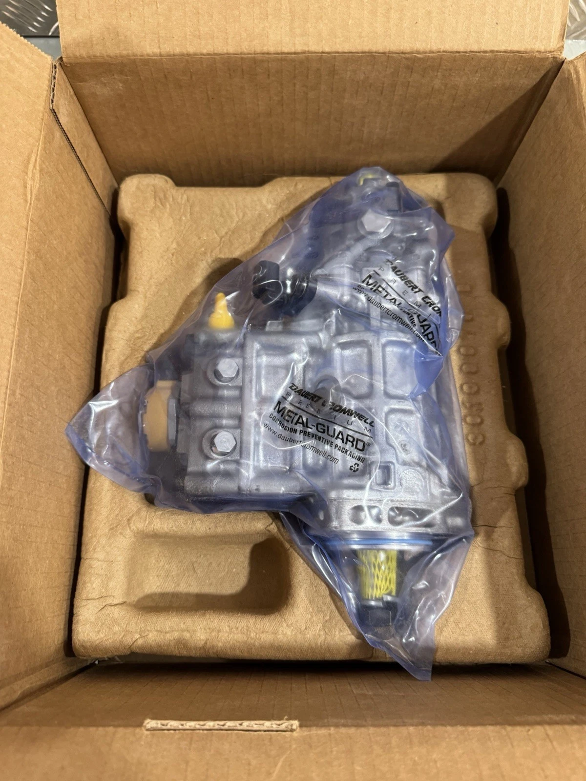 CAT Caterpillar 326-4635 Common Rail Diesel Fuel Injection Pump Brand New In Box 4