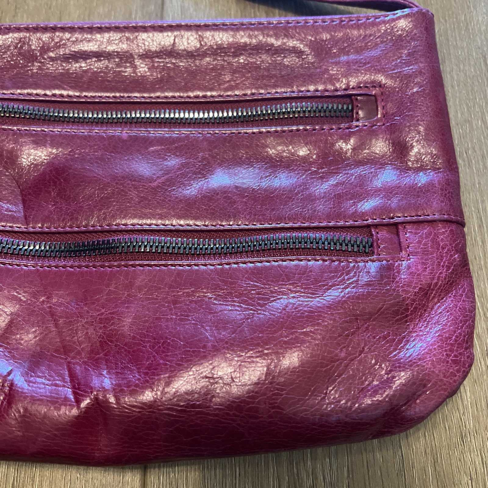 Hobo International Mara Berry Pink Leather Shoulder Bag Crossbody Purse Zippers