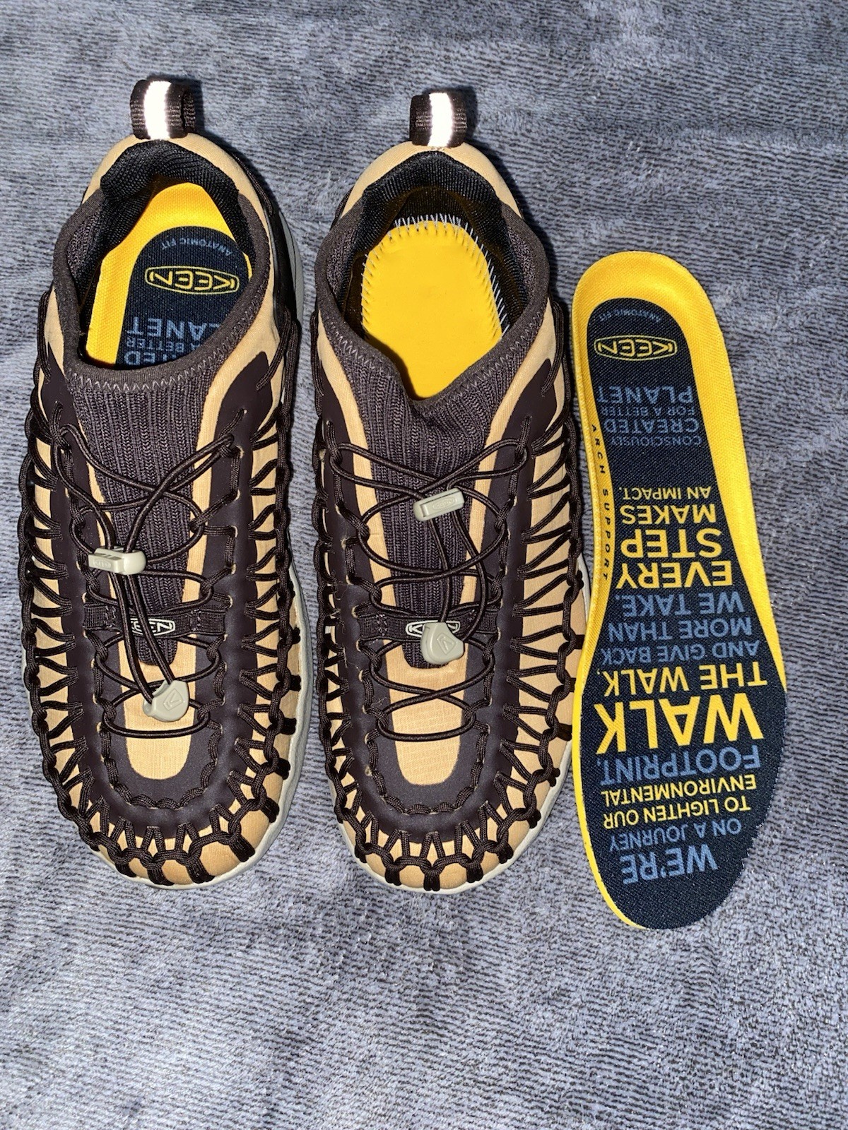 Scarpe Keen marrone chiaro taglia 8 da uomo nuove senza cartellino