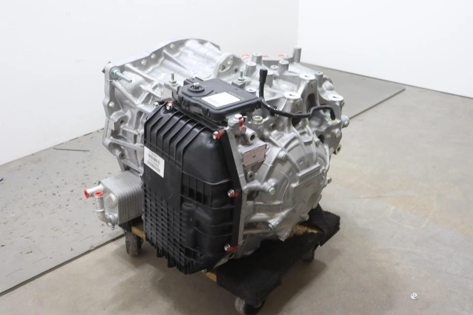 2022 VOLVO XC60 AUTOMATIC TRANSMISSION ASSEMBLY OEM 32240939 - Image 3 of 4