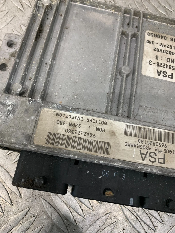 Peugeot 206 2004 unidad de control del motor 1,4 9650825180 #2 Foto 2 de 4