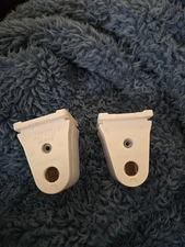 2X Leviton 2537 Fluorescent Lampholder USIP