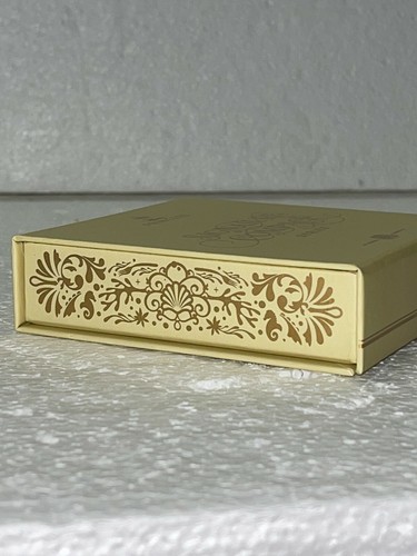 BESAME Disney PRINCESS Rossetto & Compact Mirror Limited - ARIEL SIRENETTA - Foto 4 di 8
