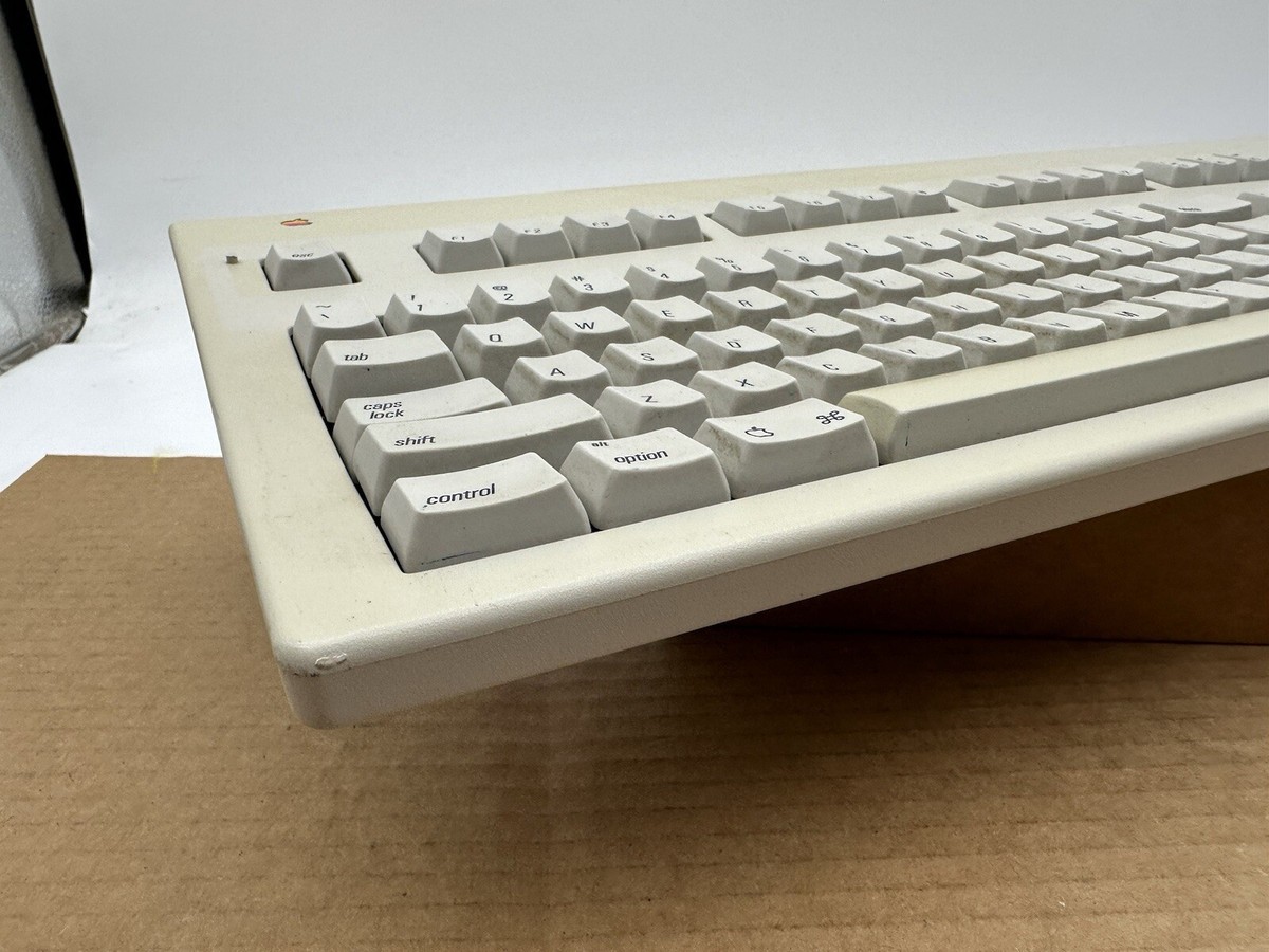 Vintage 1989 Apple Extended Keyboard II M3501 - Untested Parts or