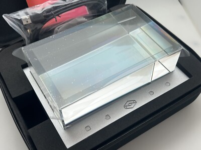 Looking Glass Holographic 3D Display 8.9” Residential Looking Glass Holographic 3D Display 8.9” Residential