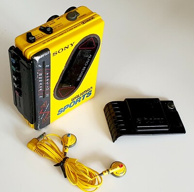 SONY WM-F75 スポーツウォークマン s-l400.jpg