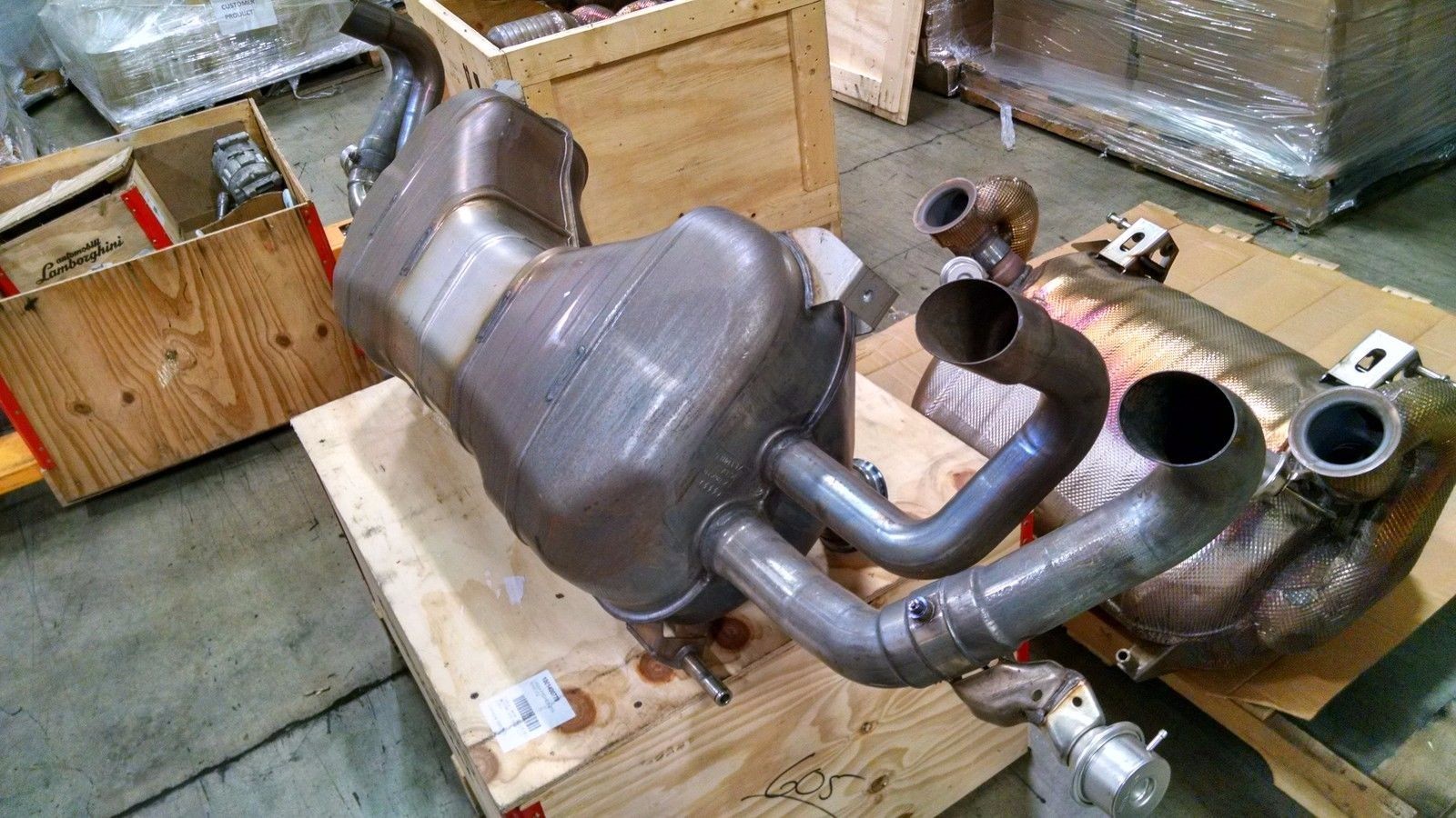 LAMBORGHINI HURACAN OEM STOCK FACTORY EXHAUST MUFFLER 