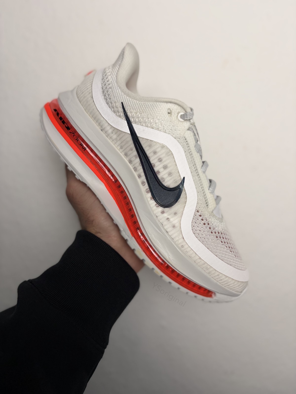 Nike Pegasus Premium White Black Crimson WMNS Running Shoes EU 40 HQ2593-101