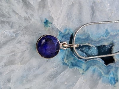 Gift Set: Sapphire Pendant in Silver plus Silver Chain (G17)