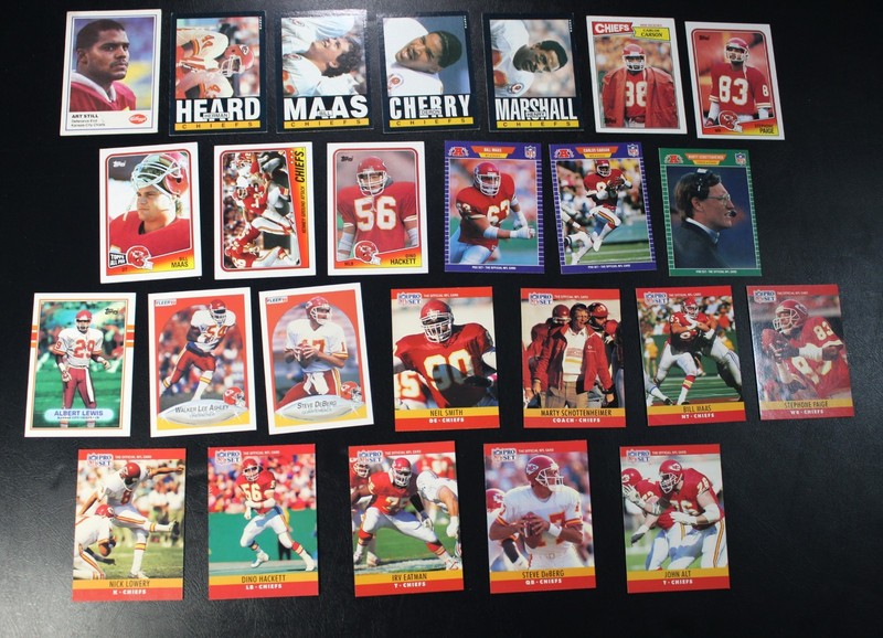 Chiefs football cards team lot