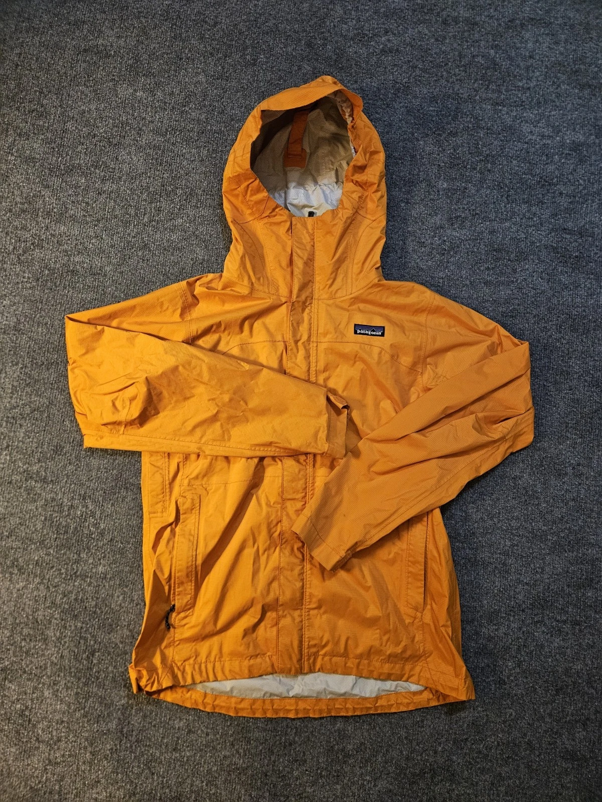 Patagonia Womens Small Torrentshell Jacket Orange Rain Coat 83805 H2No Hooded