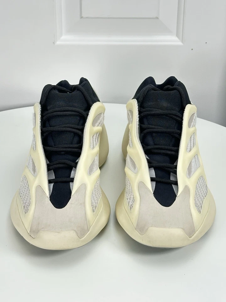 Adidda Yeezy Boost 700 V3 Azael 尺码 11.5 男式 — 第 3/4 张图片