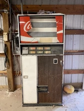 Vintage 1960’s Coca Cola Vending Machine Machine Vending Coin Operated