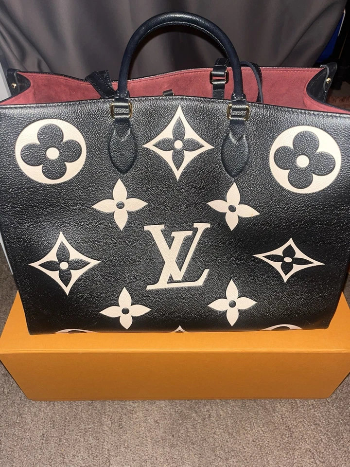 Bolso de Mano Louis Vuitton OnTheGo GM Monograma Gigante Negro Beige Auténtico Grande LV Foto 2 de 4