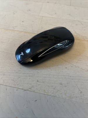 2016-20 TESLA MODEL X SMART KEY REMOTE FOB FCC: 2AEIM-1048598