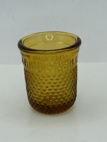 Porta stuzzicadenti vintage "Just A Thimble Full" vetro ambrato shot glass jigger - Foto 2 di 19