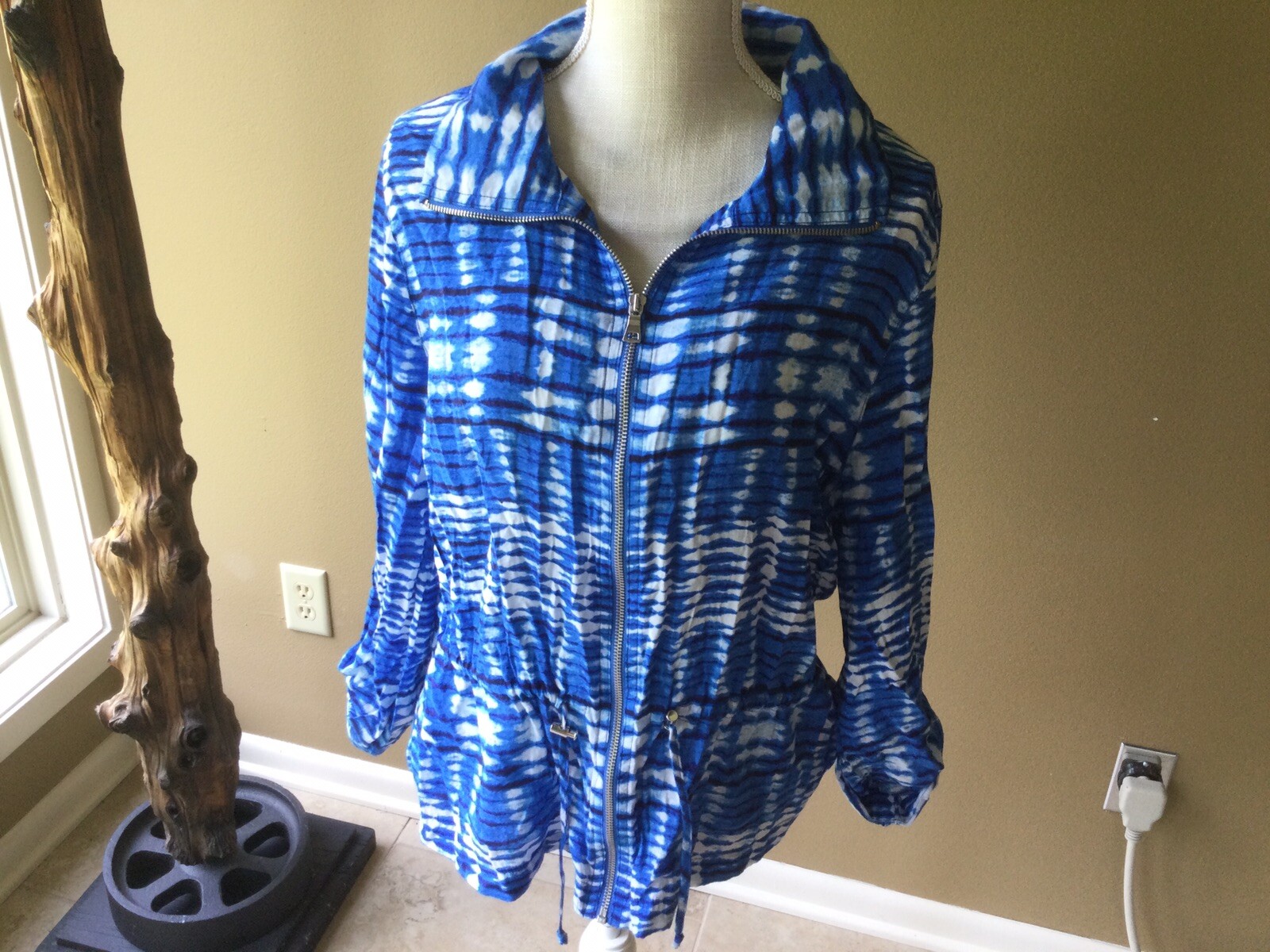 Ruby Road lightweight zip front blue/white tye dy… - image 1