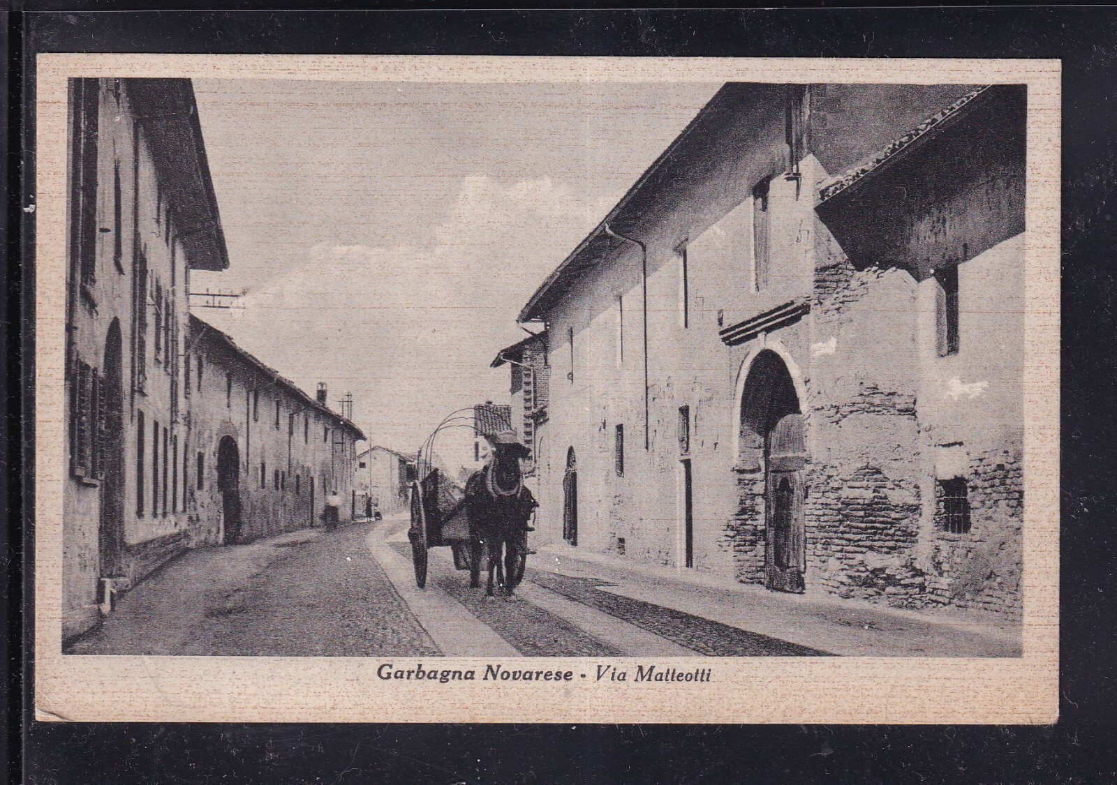 Cartolina Garbagna Novarese Via Matteotti AC1168