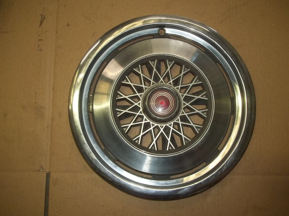 75 76 77 78 79 80 Granada Maverick Monarch Tapacubos Cubierta Rueda Tapacubos 14" 736 4 Foto 4 de 4