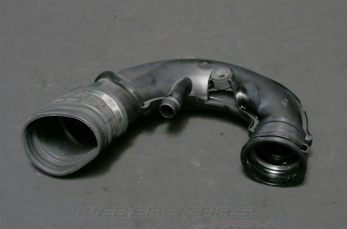 8613154 BMW N63 4.4L G30 M550i G11 750i Fresh Air Channel Air Pipe 
