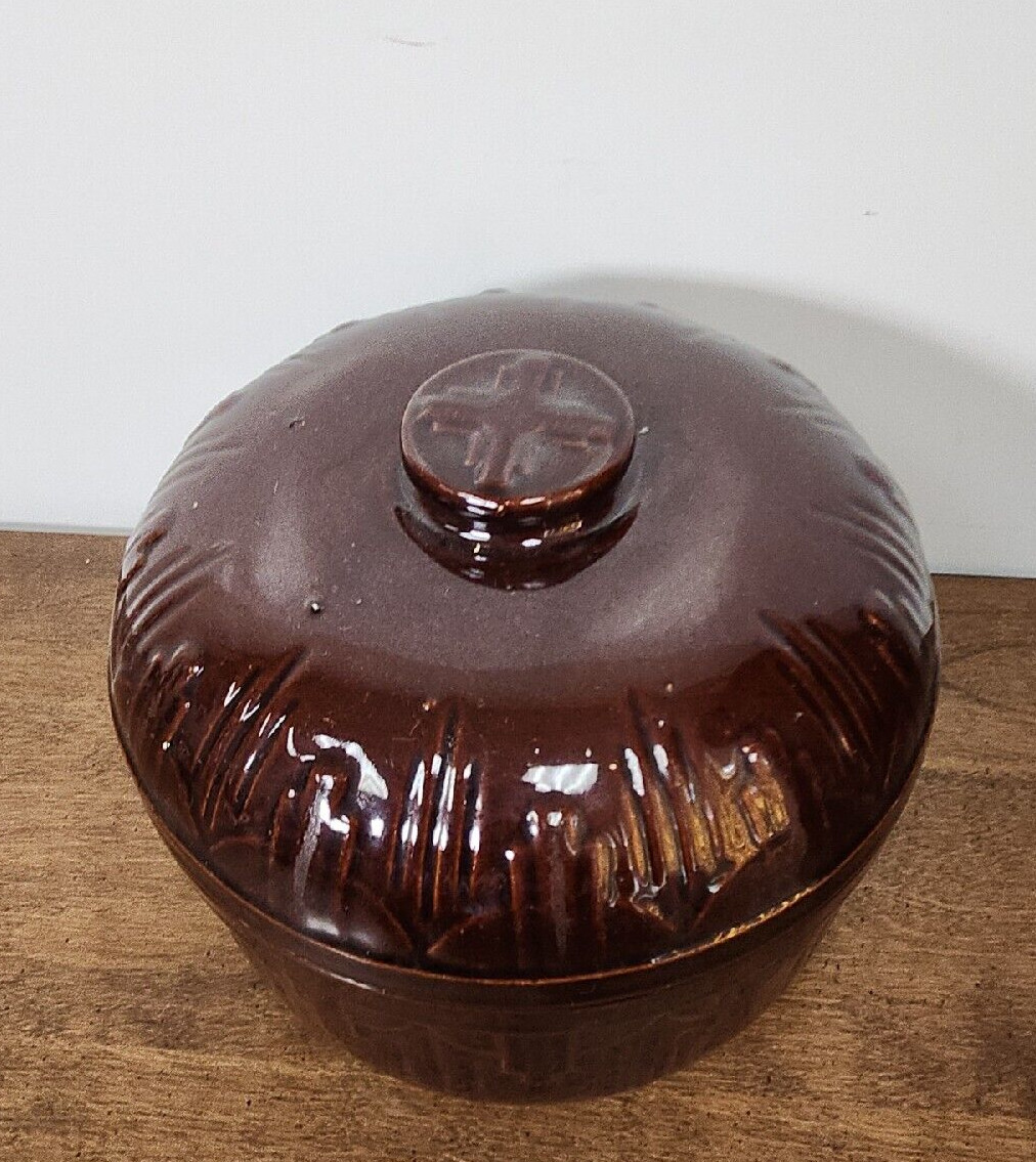 SCARCE DESIGN BROWN STONEWARE CROCK WITH DOME LID