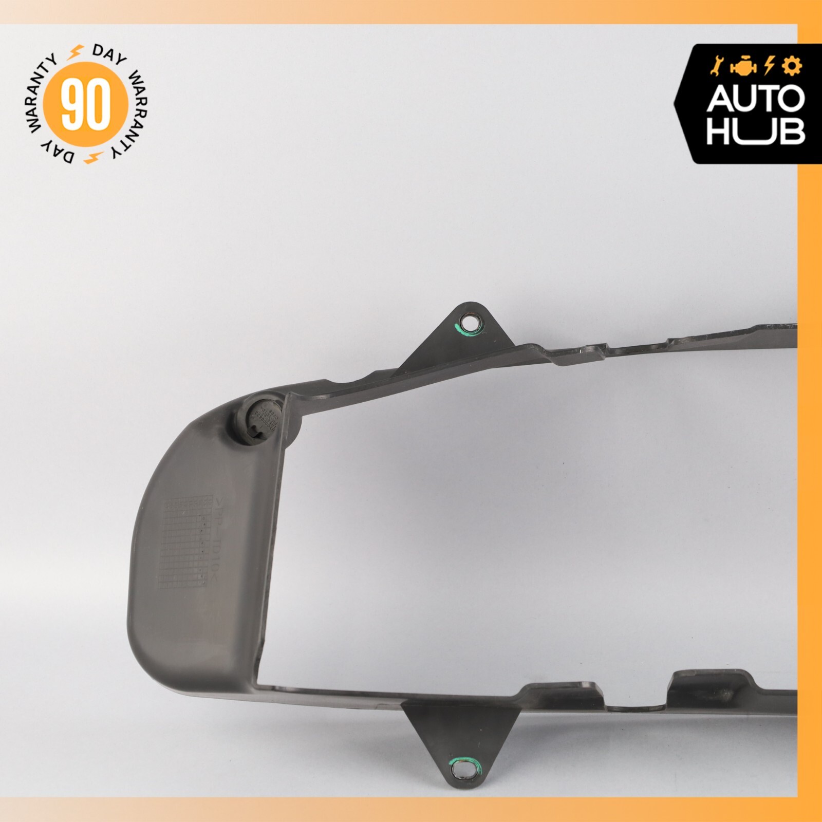 2015 Maserati Quattroporte M156 SQ4 Front Bumper Air Duct 670009828 OEM 32k