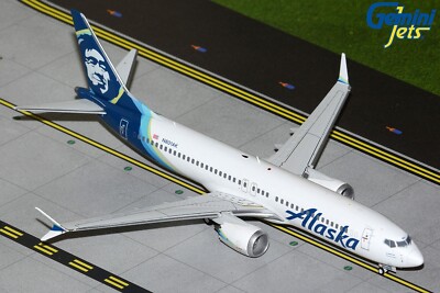 B737-8 Max Alaska Airlines Reg: N801AK WITH STAND - GEMINI JETS G2ASA1317 1/200