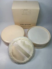 Halston Women Perfumed Dusting Bath Powder 5.3 oz  VINTAGE - NEW